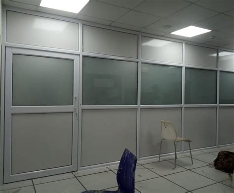 Aluminum Aluminium Office Partitions For Partition Purpose Thickness 10mm At Rs 250 Square