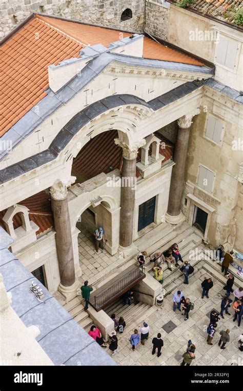 Columnas Del Templo De Jupiter Hi Res Stock Photography And Images Alamy