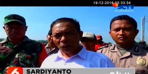 VIDEO Petani Bersama TNI Dan Polisi Basmi Hama Tikus Di Sawah Enamplus