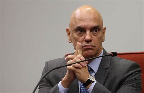 Moraes aplica multa diária de R 5 milhões ao X por burlar bloqueio