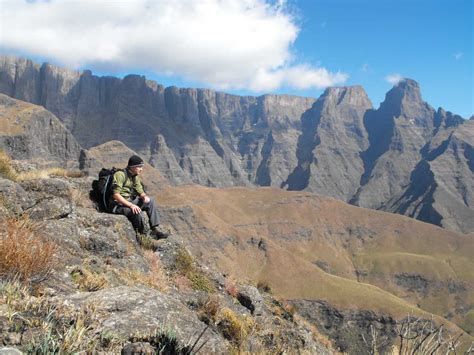 Hiking in Drakensberg: 11 Best Trails & Hiking Tips | Holidify