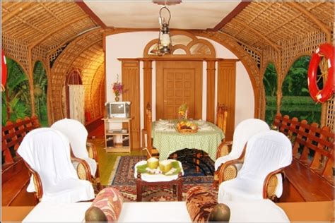 Alleppey Houseboat Packages - GreenPalace Resort