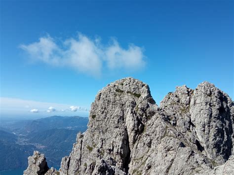 Grigna Meridionale O Grignetta Cresta Segantini Alpinismo