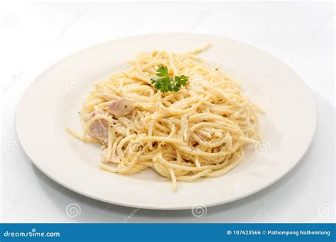 Spaghetti Carbonara with Cream Stock Photo - Image of noodles, dinner: 107623566