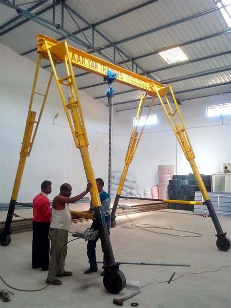 Ton Manual Gantry Crane Capacity Feet At Rs In Kolkata