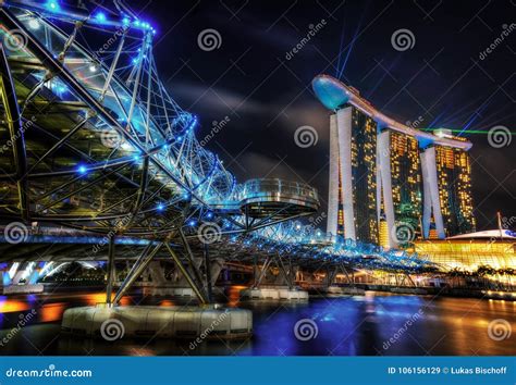 Singapore Helix Bridge editorial stock image. Image of panorama - 106156129