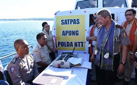 Kakorlantas Polri Resmikan Satpas Apung Polda Ntt Ntmc Korlantas Polri