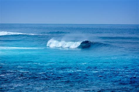 Premium Photo | Jandia surf beach waves in fuerteventura