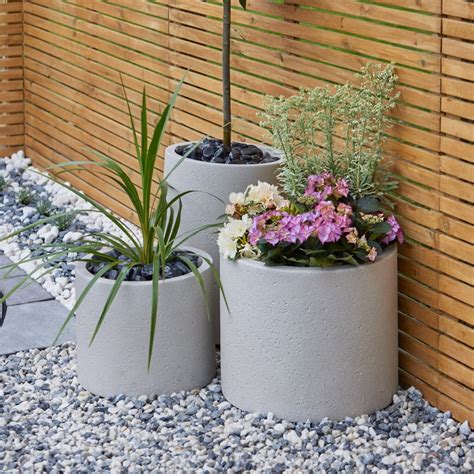 Beton Round Planters Garden Pots Apta Lightweight