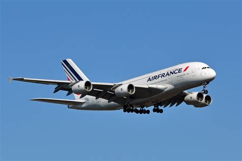 Air France revela novo lounge exclusivo no Aeroporto de Paris-Charles