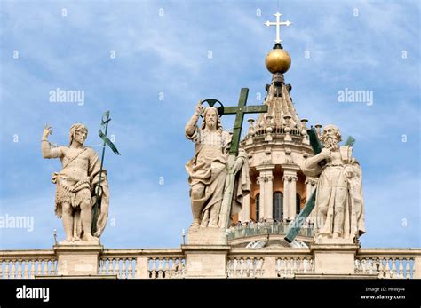 Statues on the dome of St. Peter's Basilica on St. Peter's Square ...