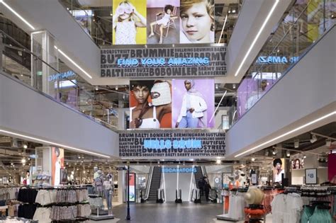 Primark Loja Ideal Para Quem Viaja E Ama Comprar Roupas Boas E Baratas