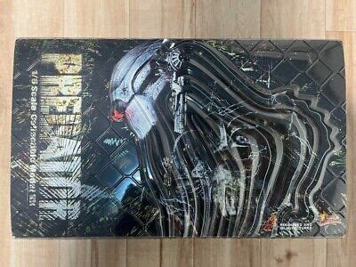 Hot Toys Predator Classic Original MMS Th Scale Figure Mint
