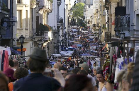 Casi 900000 Turistas Viajaron Durante El Fin De Semana Largo Cuánto Gastaron Y Cuáles Fueron