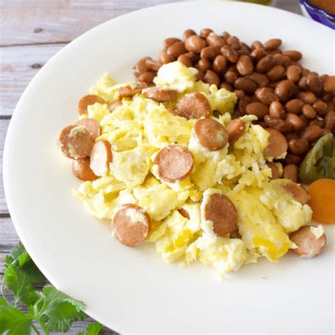 Huevos con Salchicha (Hot Dogs and Eggs)