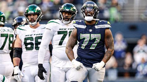 The Fascinating Dichotomy Of Ny Jets Dt Quinton Jefferson