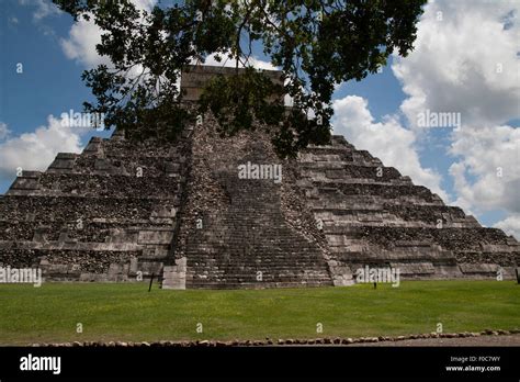 Prehispanic Structures Hi Res Stock Photography And Images Alamy