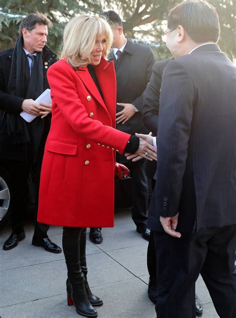 Photo La Premi Re Dame Brigitte Macron Trogneux Manteau Olivier