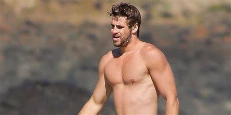 Liam Hemsworth Ripped Torso And Bare Chested Naked Male Celebrities