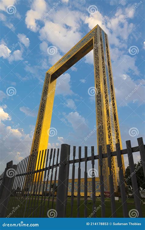 Dubai Frame The Golden Tower Building At Sunset Dubai`s Famous Modern