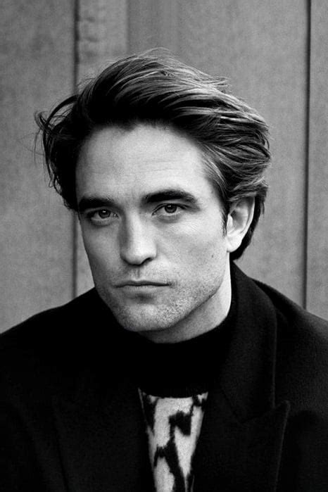 Robert Pattinson Photo 2 Goldposter