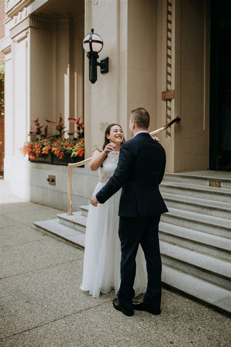 Stunning and Uniquely Tropical Vancouver Wedding | Junebug Weddings