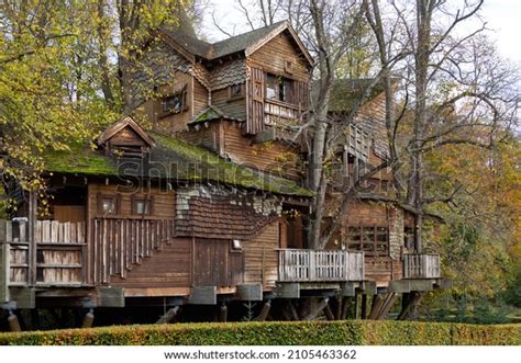 Alnwick Treehouse: Over 46 Royalty-Free Licensable Stock Photos | Shutterstock