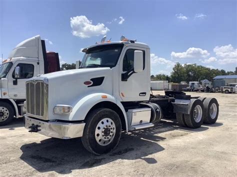 Peterbilt Complete Vehicle In Porter Tx