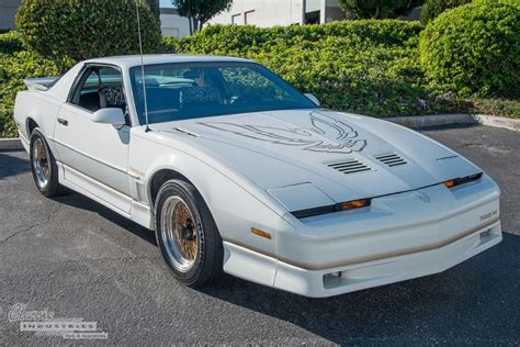 1986 Pontiac Trans Am Third Gen Restoration Pontiac Trans Am Pontiac Firebird Trans Am