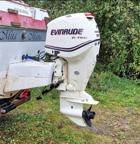 Evinrude Hp E Tec Moottori Rym Ttyl Nettivene