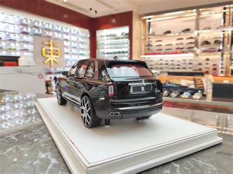 Rolls Royce Cullinan 118 Resin Black