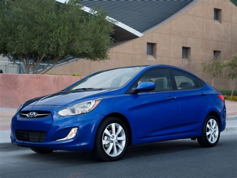 2013 Hyundai Accent: 58 Exterior Photos | U.S. News