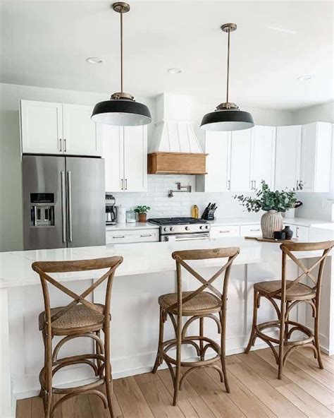 Beautiful Farmhouse Bar Stools For Your Kitchen Farmhousehub