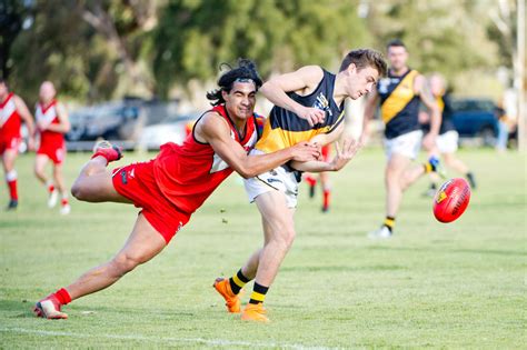 Robinvale Euston Fc Photos