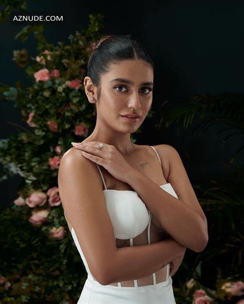 PRIYA PRAKASH VARRIER Nude AZNude
