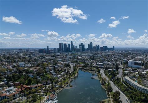 L A County Exodus Continued But Population Losses Slowed Los Angeles Times