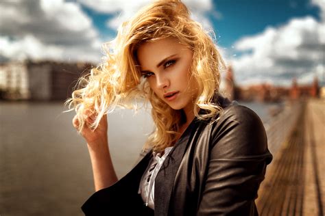 Miro Hofmann Depth Of Field Women Portrait Women Outdoors Blonde