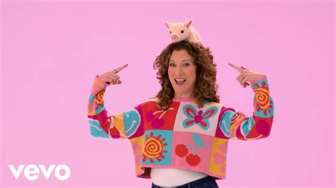 The Laurie Berkner Band Pig On Her Head Official Video Youtube Music