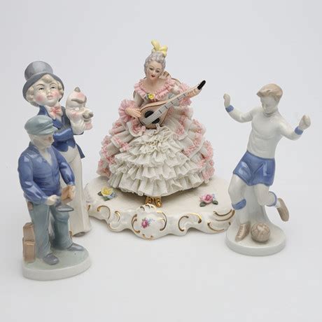 FIGURINES, 4 pieces, porcelain, mixed marks. Ceramics & Porcelain ...