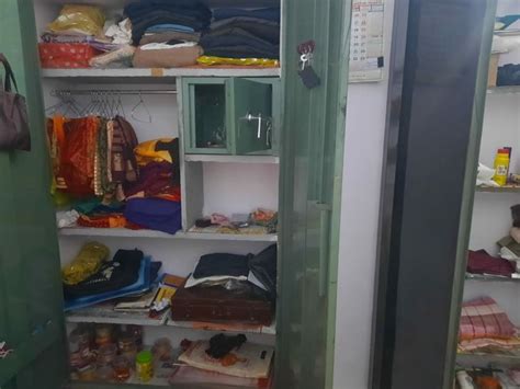 Goods Worth 950 Lakh Were Crossed The Incident Was Carried Out By Breaking The Window Of The