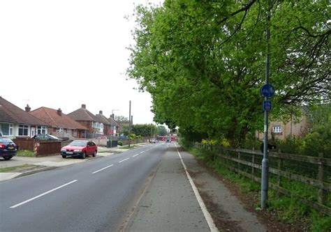 Dual Use Path Beside Maryon Road JThomas Cc By Sa 2 0 Geograph