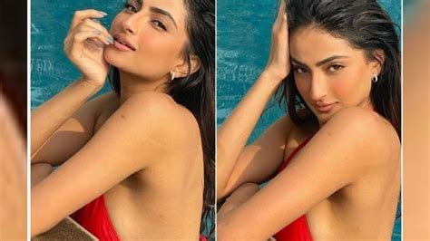 Pin On Palak Tiwari Oozes Oomph In Red Hot Bikini