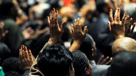 African Children Praising God