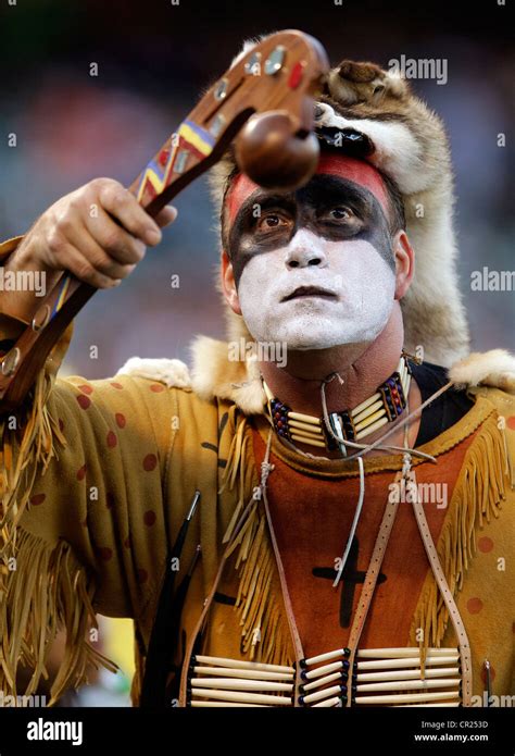 NATIVE AMERICAN INDIAN DANCE Achomawi Indians Chemakum Indians ...