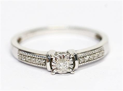 Stunning Sparkling Vintage 9ct White Gold Diamond Engagement Ring Fully Hallmarked Size O Or