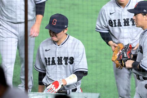 【巨人】坂本勇人が途中交代 原辰徳監督「大事には至らないとは思うんですが。最善の策でというところ」 スポーツ報知