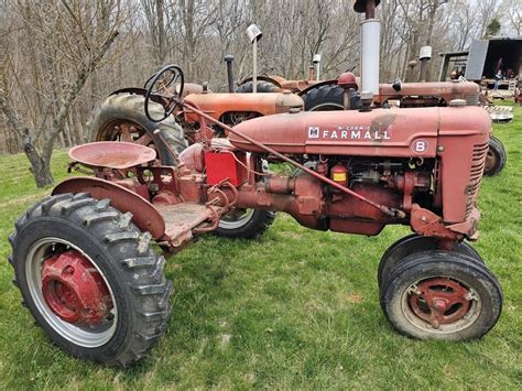 Sold 1940 Farmall B Tractors Less Than 40 Hp Tractor Zoom