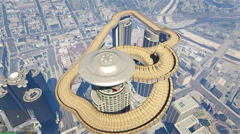 Maze Bank Mega Spiral Ramp Gta5