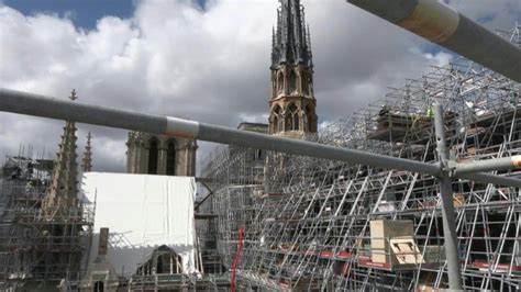 Cinq ans après l incendie Notre Dame de Paris retrouve de sa splendeur