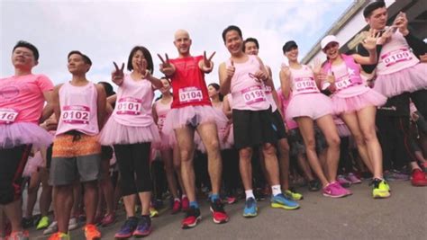 2016 Pink Run 裙襬澎澎夕陽起跑 跟我們一起為愛而跑 Et Fashion Ettoday新聞雲